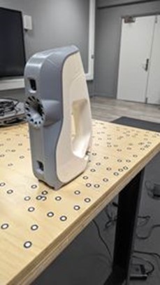 Figure 26: Artec Eva 3D Scanner (photograph taken by Mark Warren)